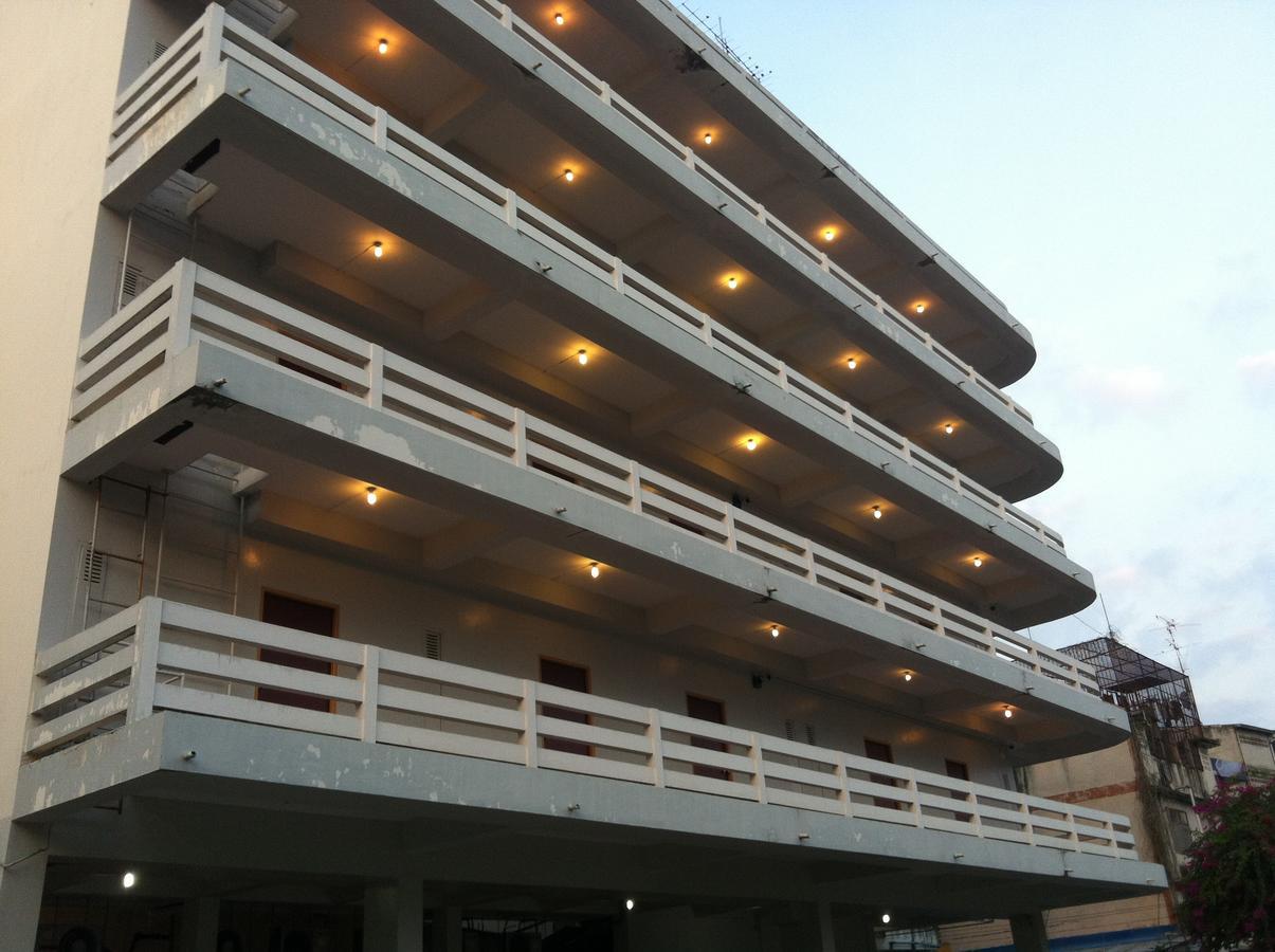 Sakol Hotel Nakhonratchasima Exterior photo